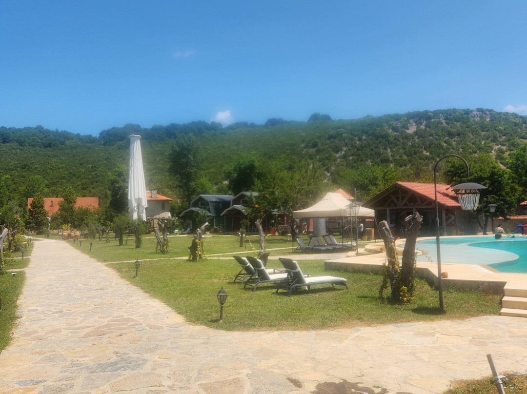 Dachas Cove Hotel主图