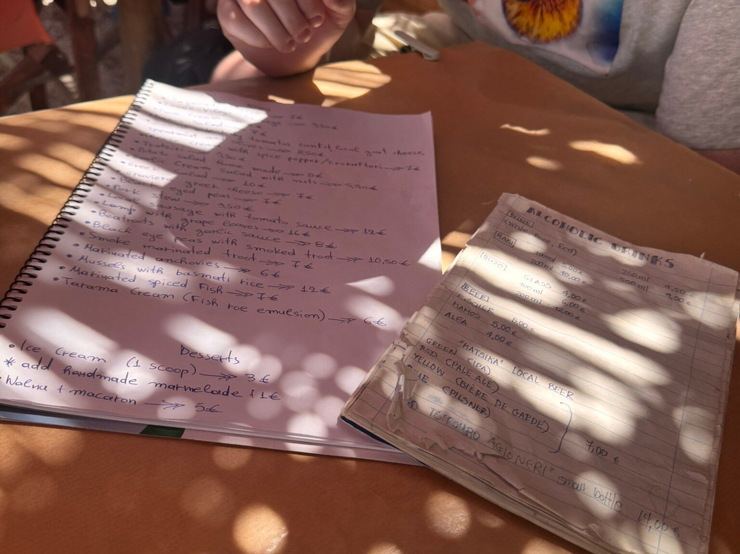 卡拉沃斯塔西斯餐馆和美食-I Pardálo