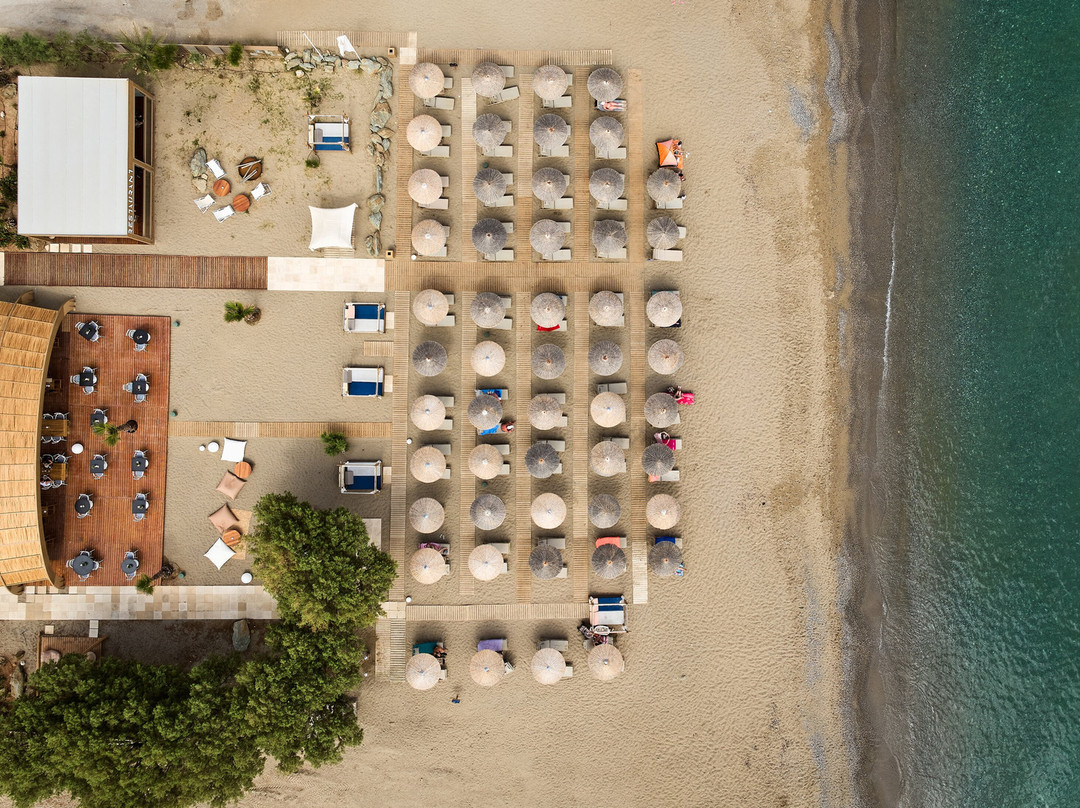 Enorme Teatro Beach Resort主图