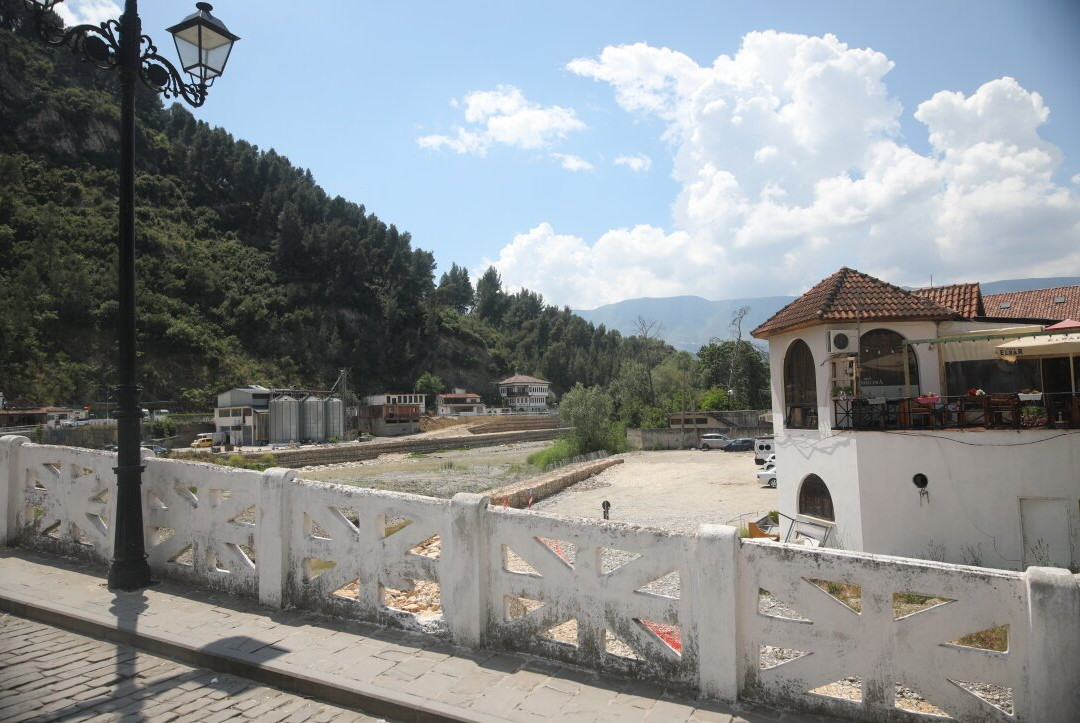 Gorica Bridge-培拉特必去景点