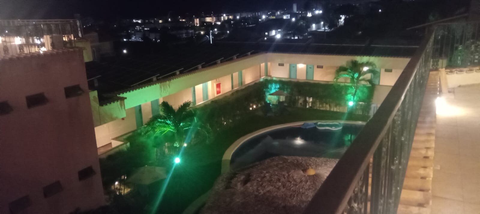 Hotel Santuário das Águias-泳池