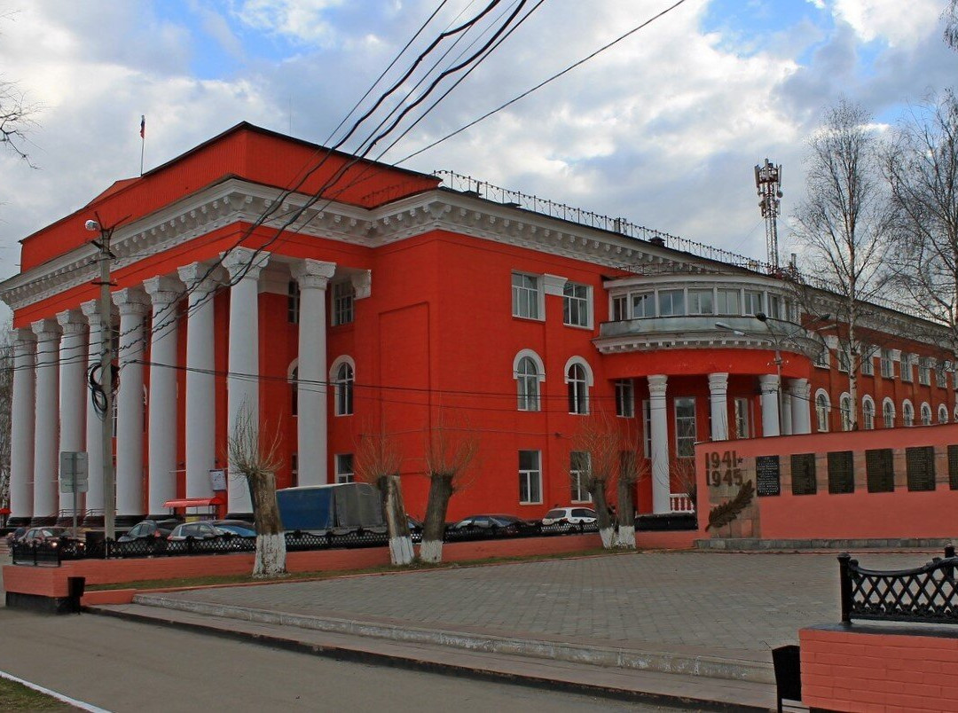 Zdaniye Dvortsa Kultury Metallurgov-Chusovoy必去景点