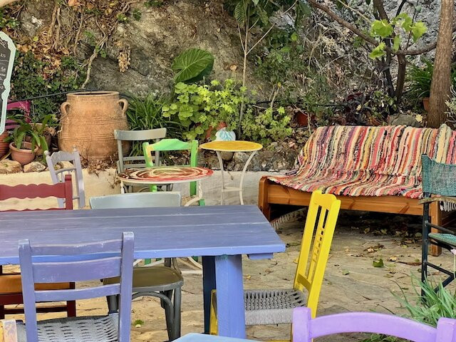 To Kafenio Ston Azogire