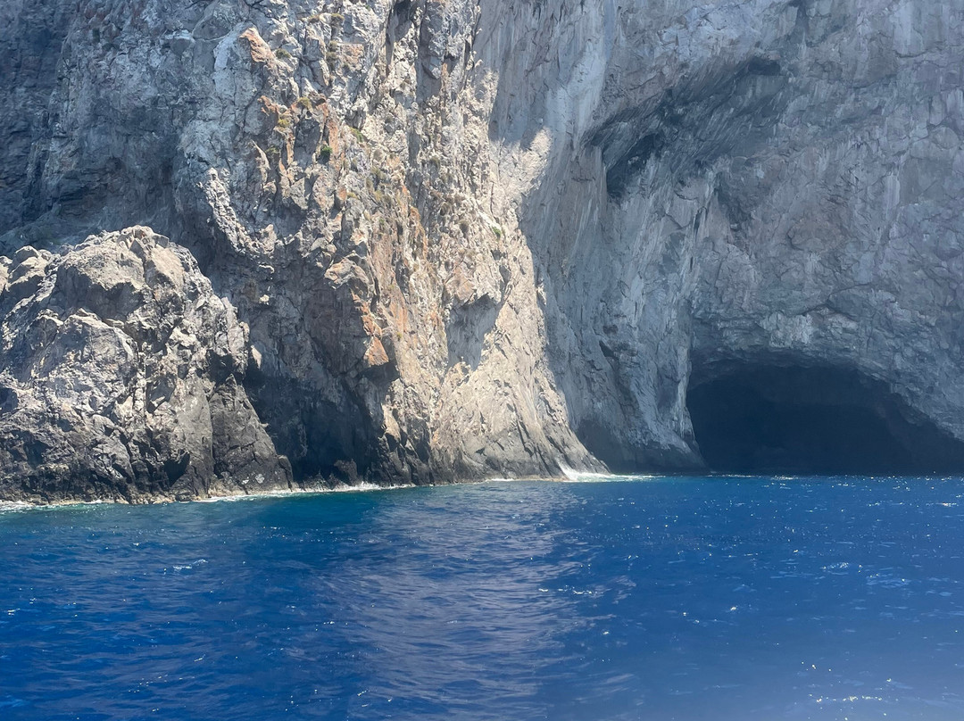 Glass Bottom Boat Chytra-Kythira必去景点