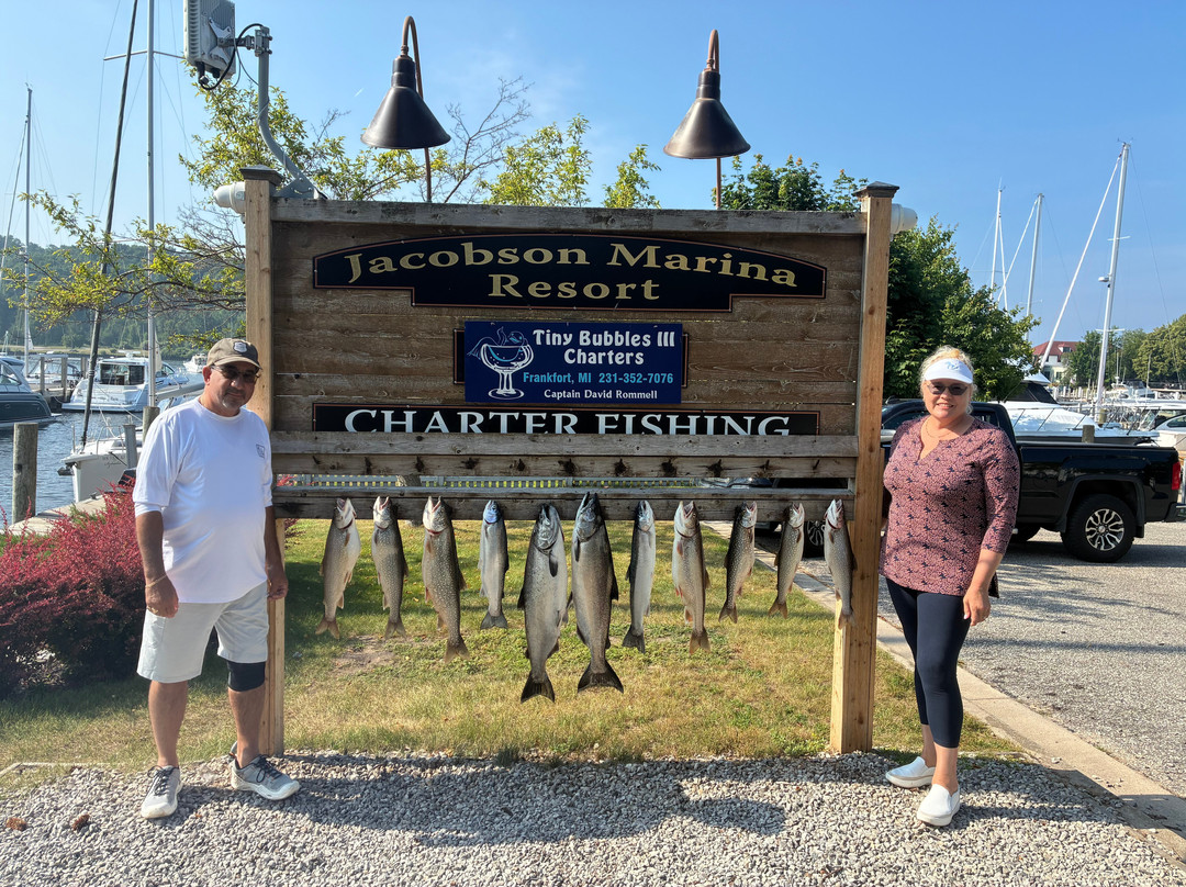 Tiny Bubbles Sport Fishing Charters-Frankfort必去景点