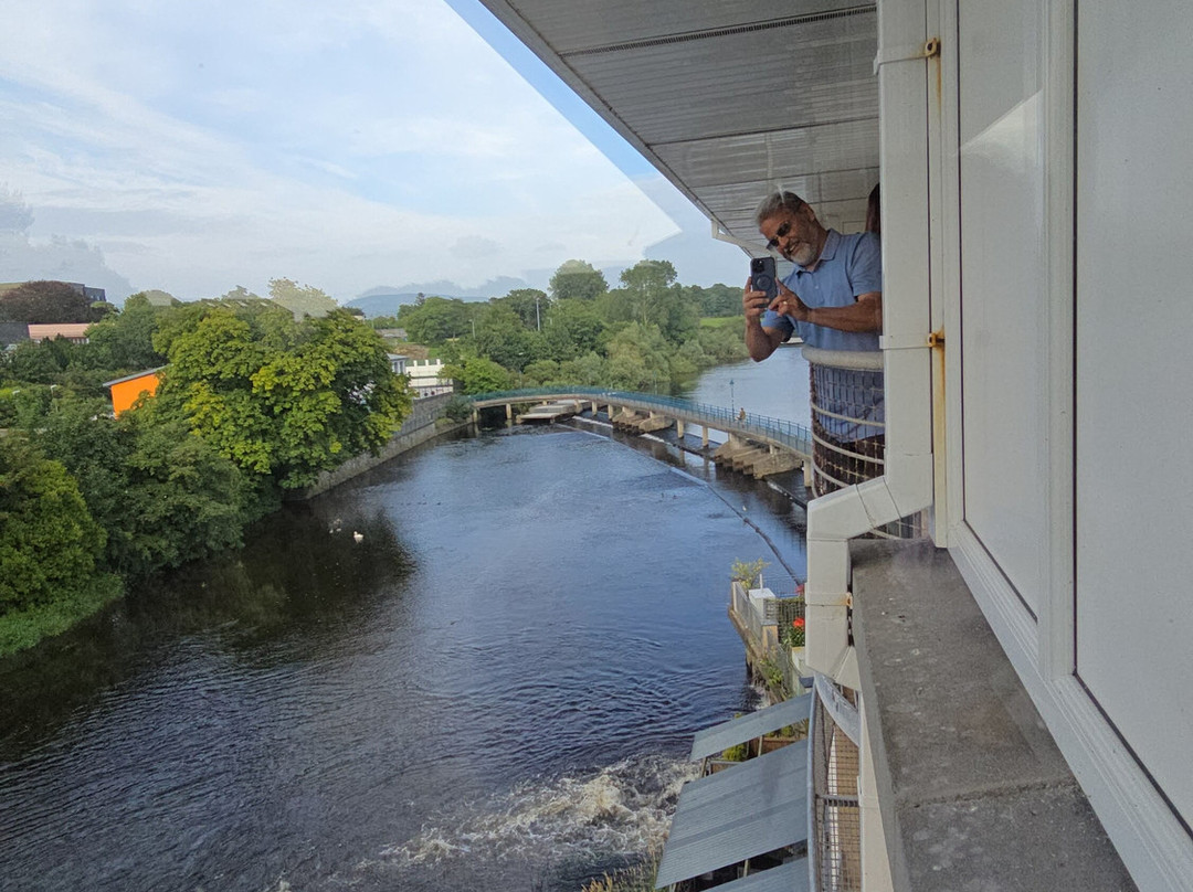 Riverside Hotel主图