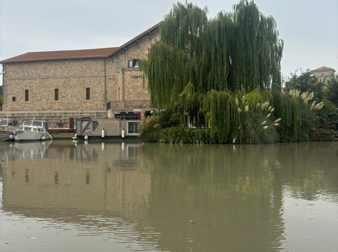 Sunboat-Colombiers必去景点