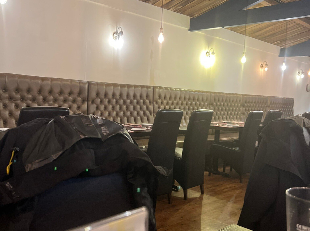 Walton餐馆和美食-Viceroy Indian Restaurant & Takeaway