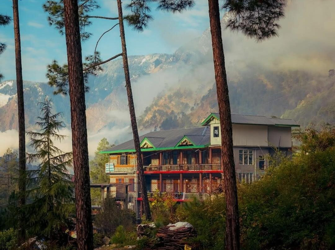 Chalo Chhalal Hotel & Cafe