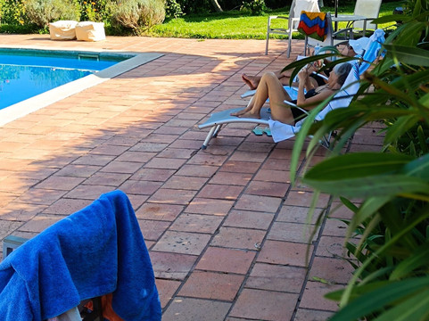 阿巴德斯之家主图