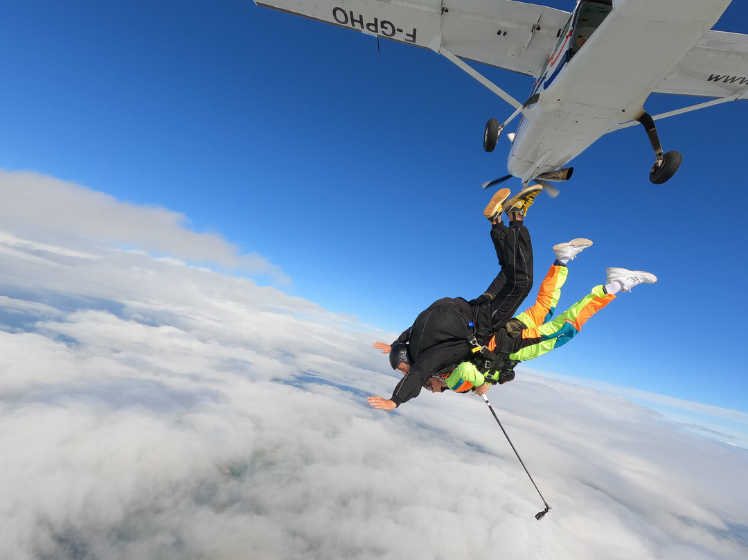 Abeille Parachutisme-勒阿弗尔必去景点