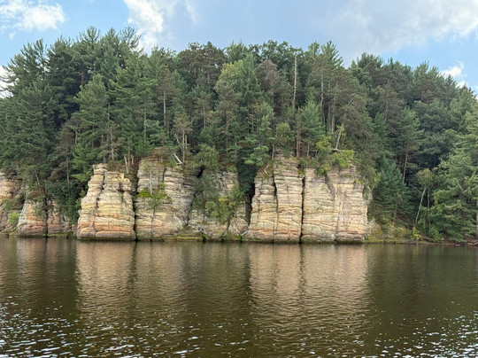 Dells Boat Tours-威斯康星峡谷必去景点