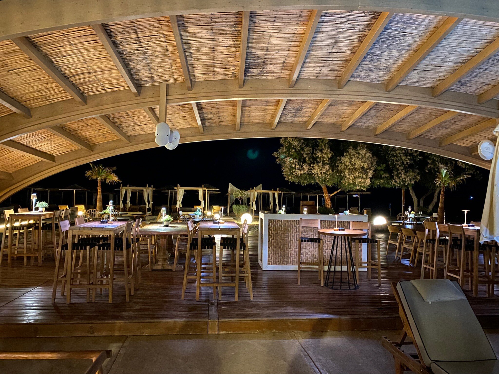 Enorme Teatro Beach Resort-官方