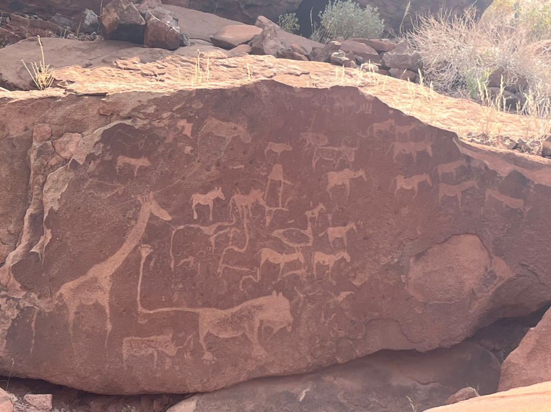 特威菲尔泉-达马拉兰必去景点