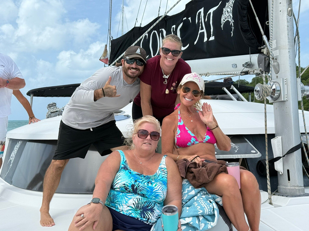 Catamaran Sailing Antigua-Jolly Harbour必去景点