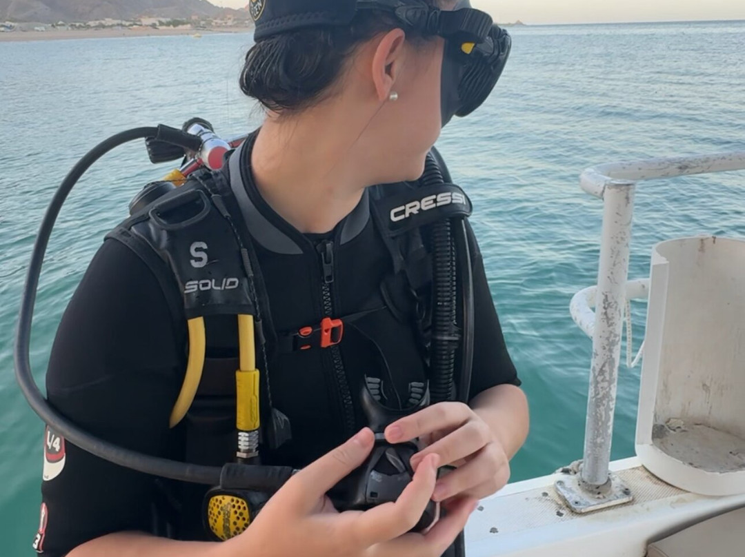 Aquanauts Diving Center-Al Aqah必去景点