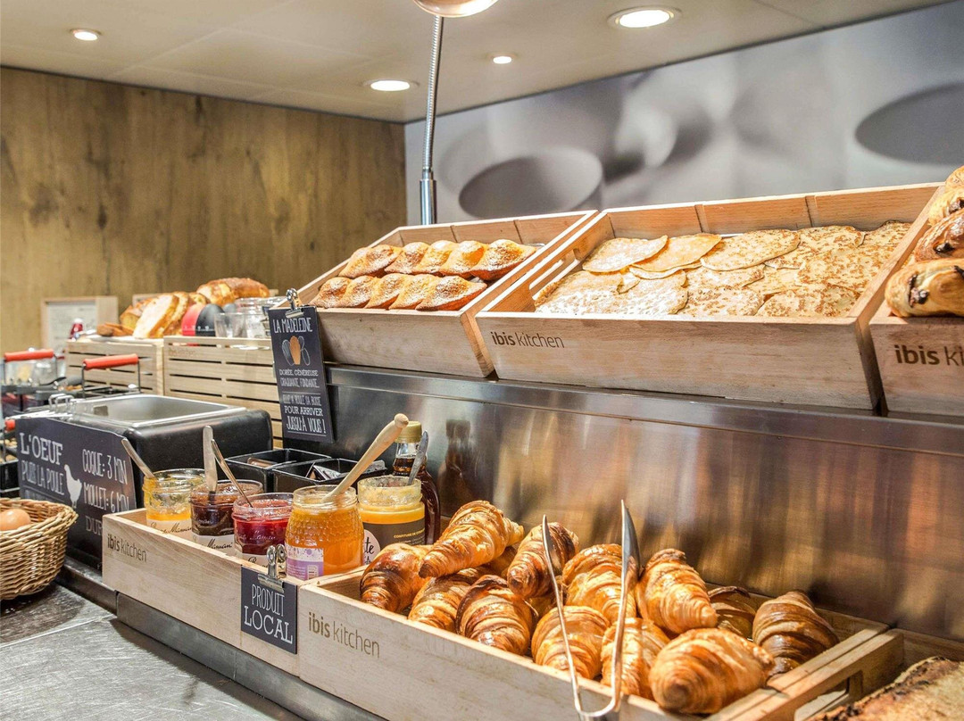 曼德琉-拉-那泡乐酒店住宿-宜必思戛纳曼得里尔酒店