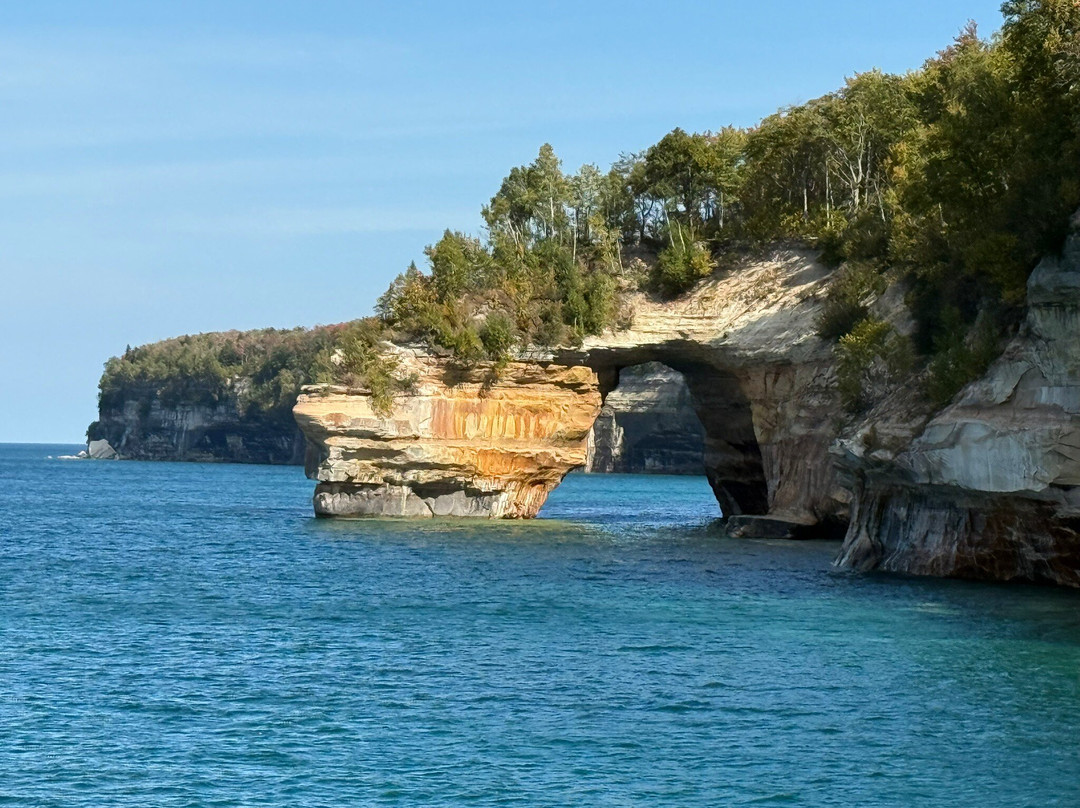 Pictured Rocks Cruises-缪尼辛必去景点