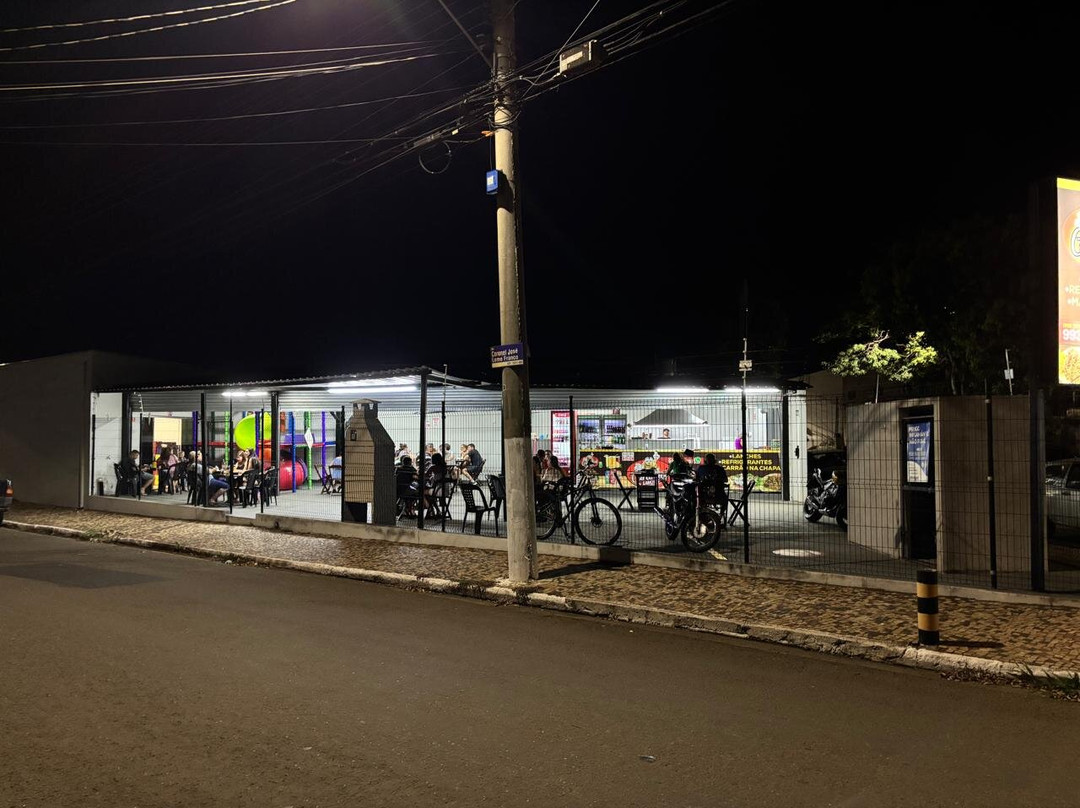 Carlinhos Lanches em Leme