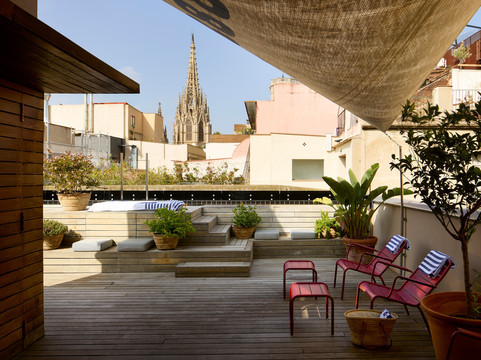 奈利罗莱夏朵酒店主图