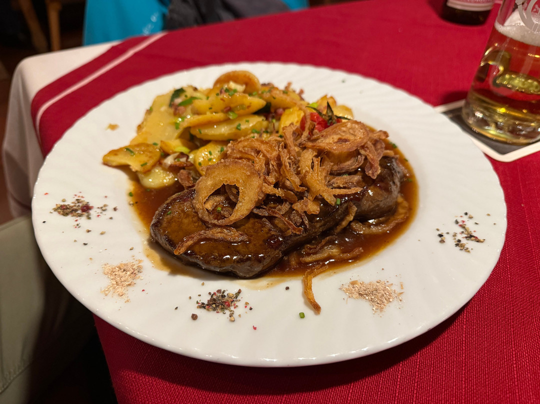 比瑞恩帕斯特酒店主图