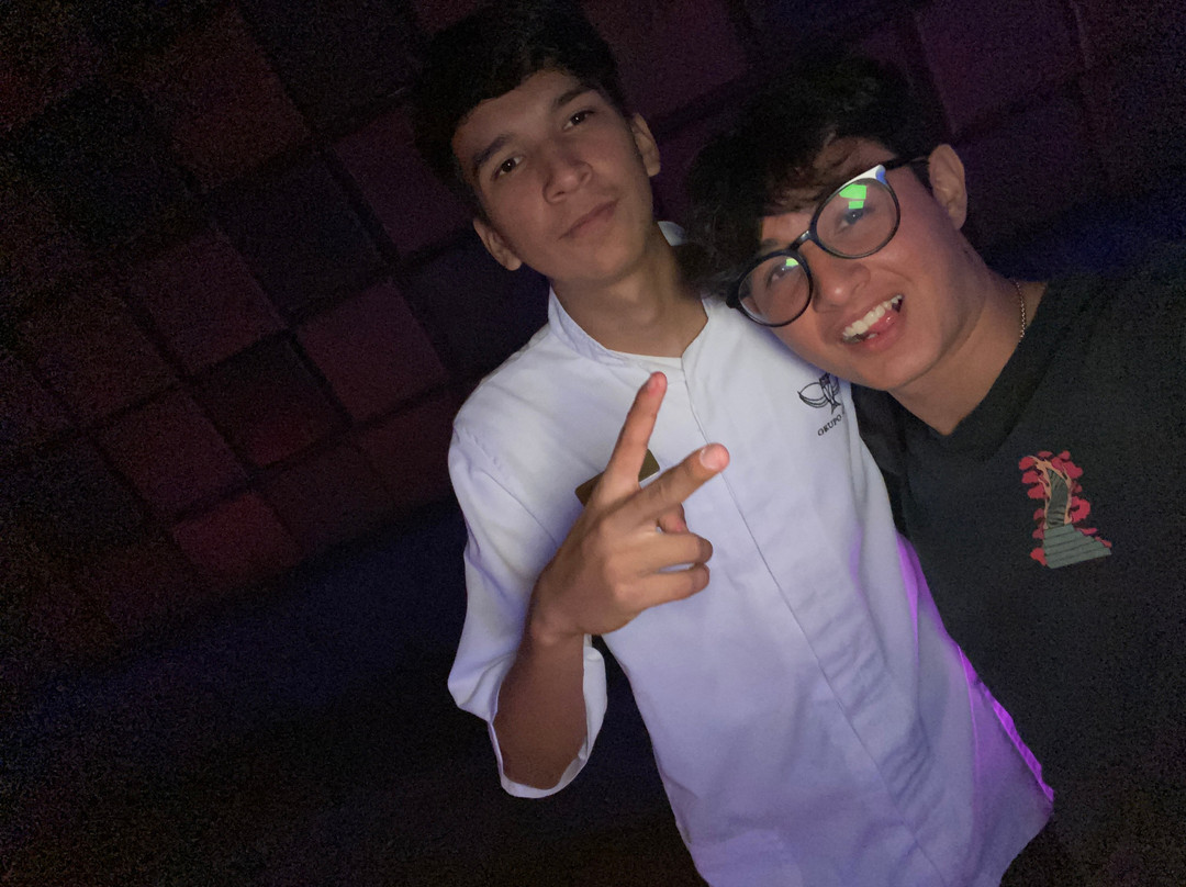 Strana-瓦拉塔港必去景点