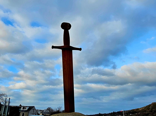 Blade Of The Giants-Llanberis必去景点