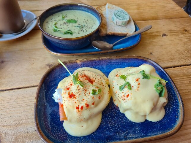 Cobbler's Café & Wine Bar