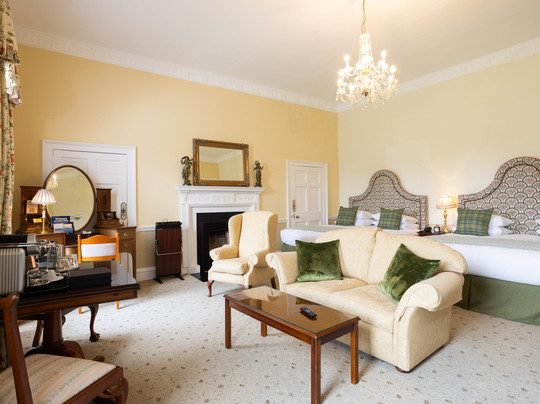 库勒登别墅酒店主图