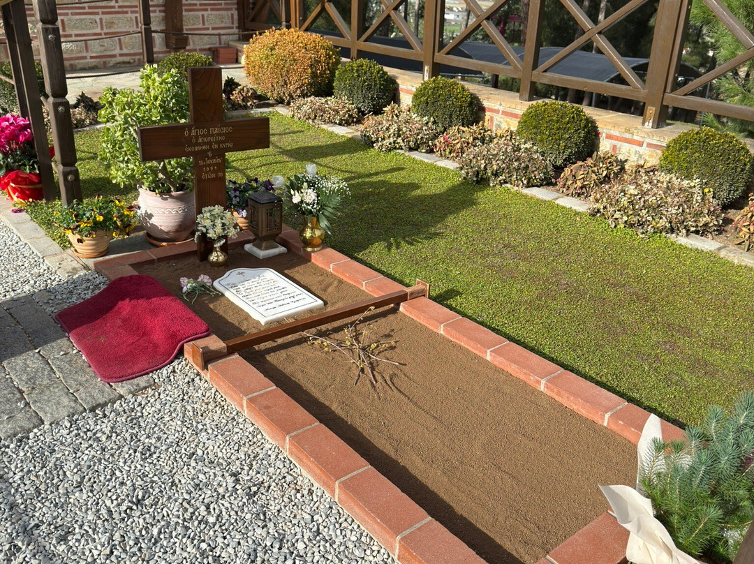 Elder Paisios' Tomb-Souroti必去景点