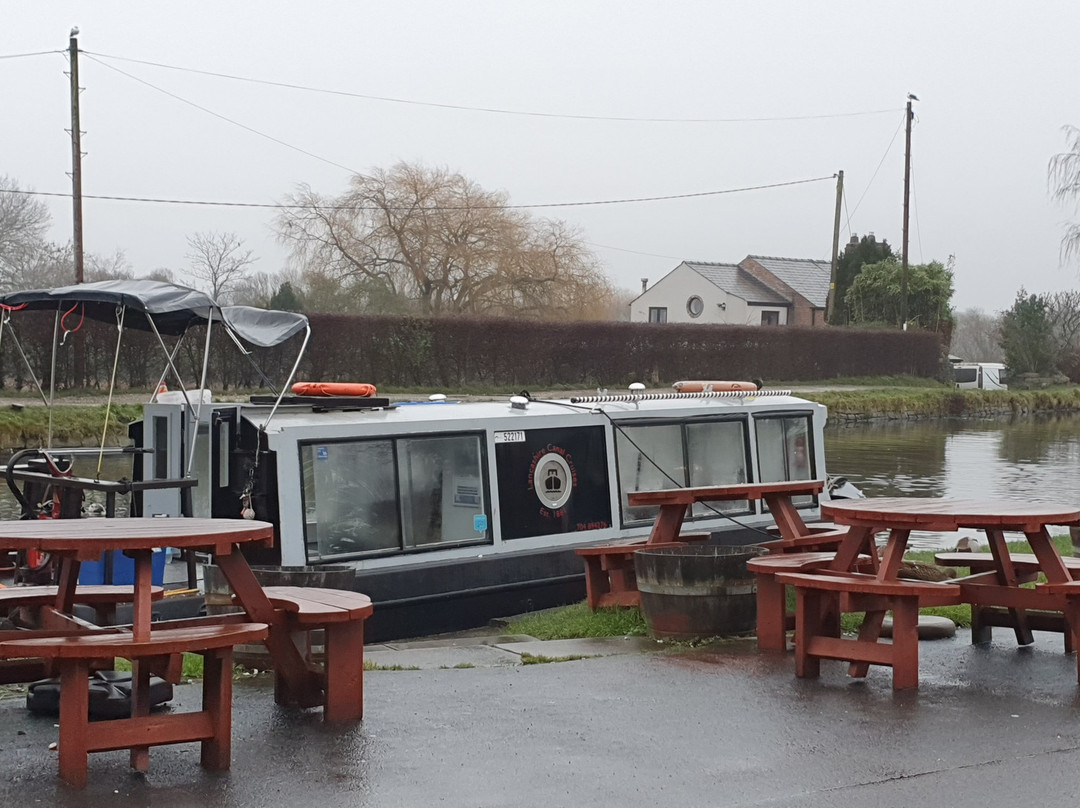 Lancashire Canal Cruises-Burscough必去景点