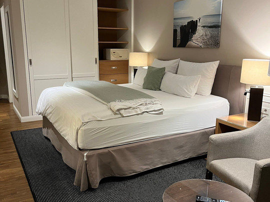 康弗特花园酒店主图