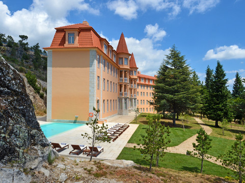 Castelo Branco District酒店住宿-埃什特雷拉山脉旅馆