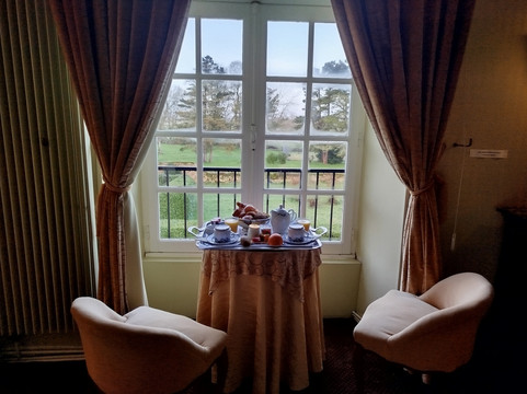 德拉韦励酒庄酒店主图