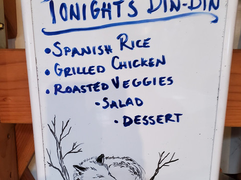 Yellowstone Expeditions-西黄石镇必去景点