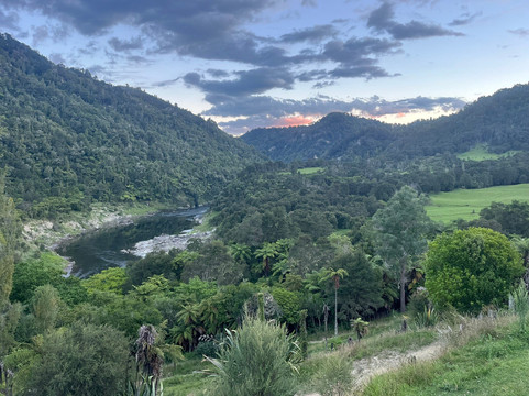 Canoe Safaris-奥阿库尼必去景点