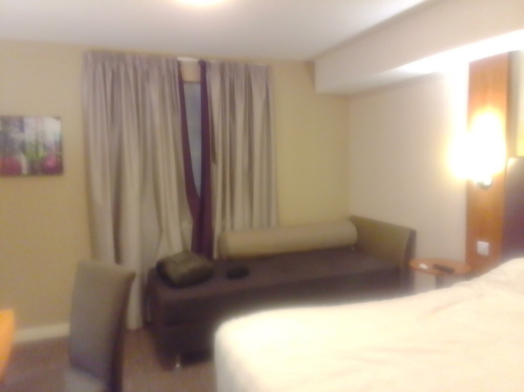 伦敦瑞斯利酒店