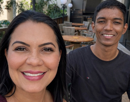 格兰奥达拉酒店主图