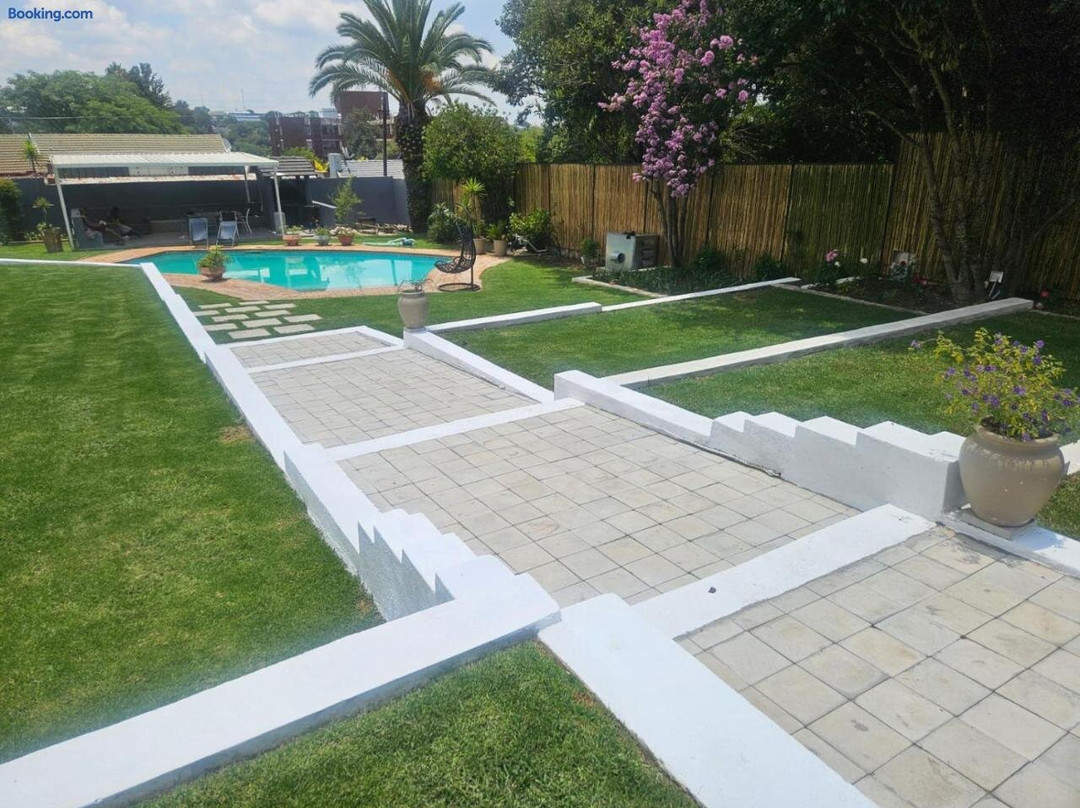 41 Fourth Road Guest House