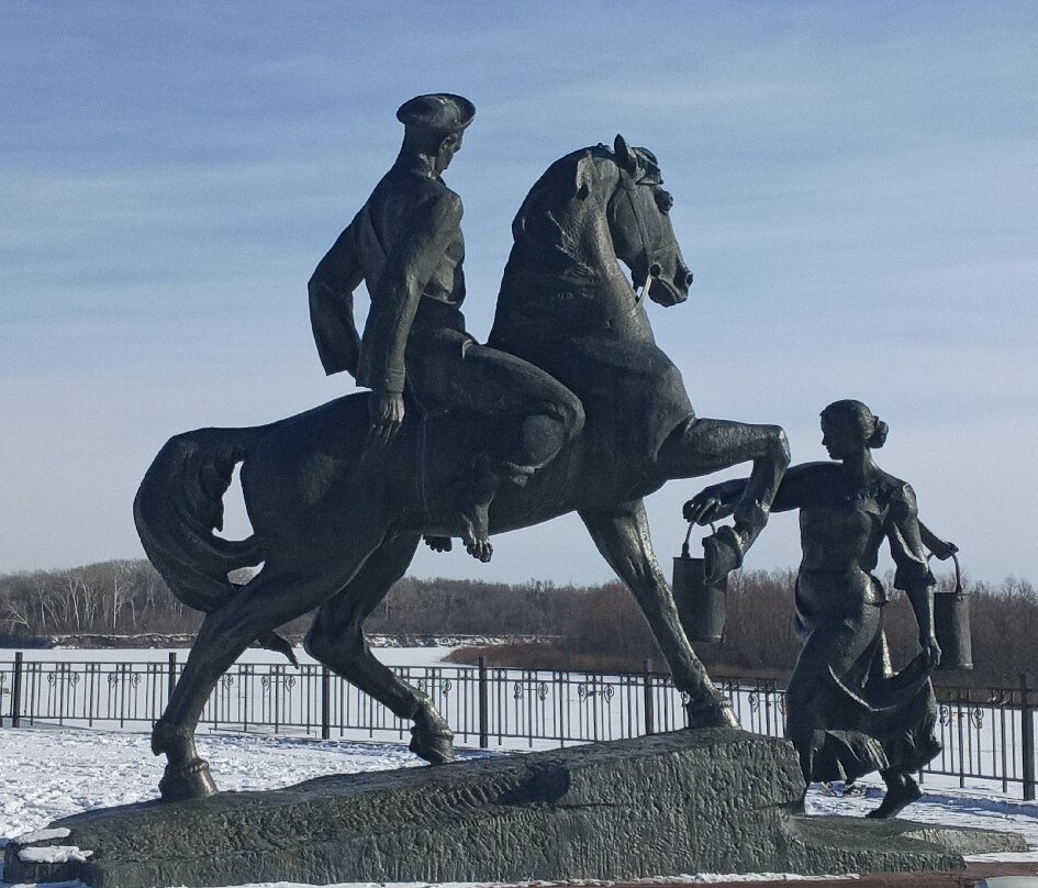 Grigoriy i Aksinya Sculptural Composition-Veshenskaya必去景点