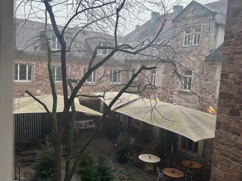 兰特霍夫卡塞尔酒店主图