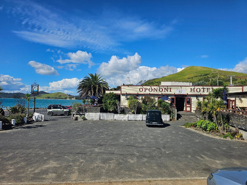 欧普诺尼酒店主图