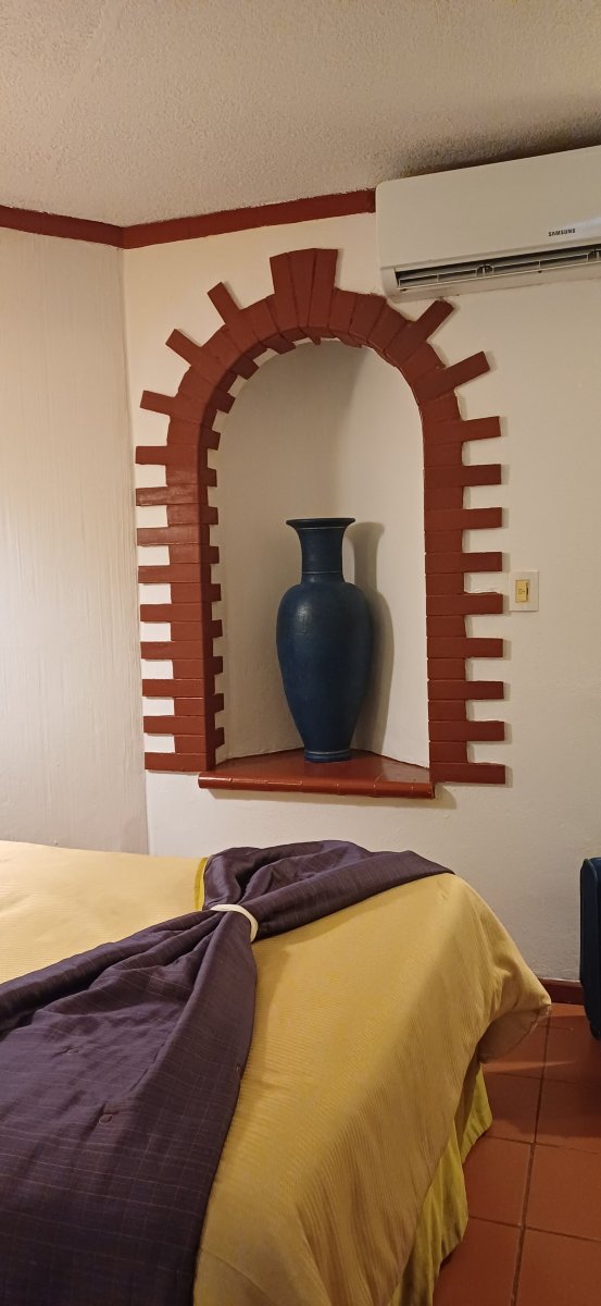 意可特金塔雷佳酒店-客卧