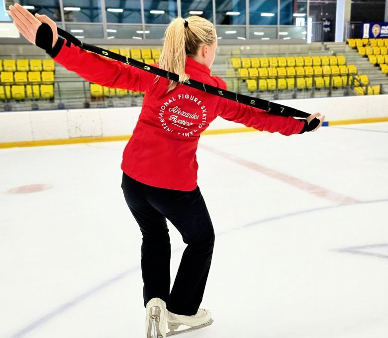 Ryabinin Figure Skating Camps - Telfs-泰尔夫斯必去景点