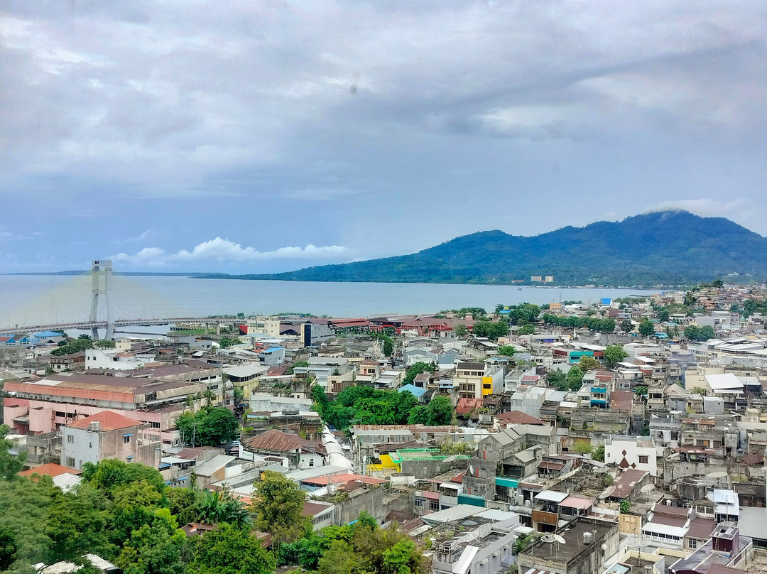 巨港半岛酒店主图