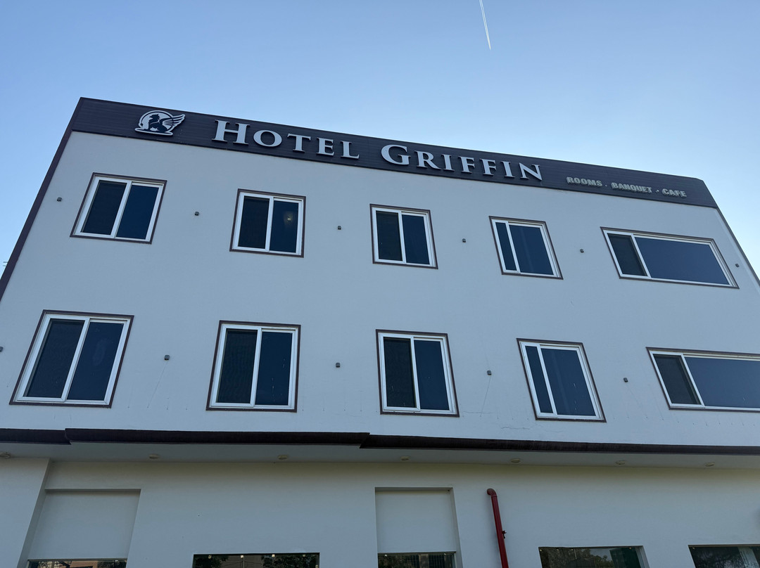 42749 Hotel Crown