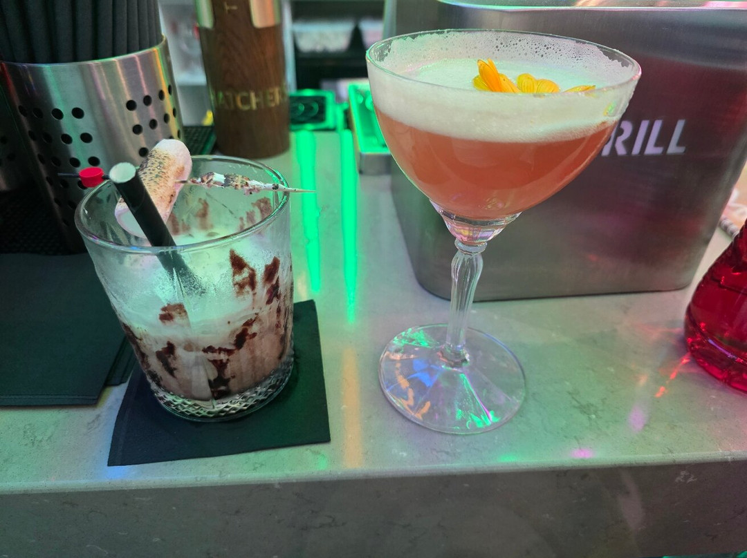 Buddies Bar Los Cristianos Tenerife-洛斯克里斯蒂亚诺斯必去景点