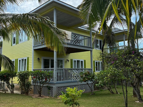 菠萝牧场酒店主图