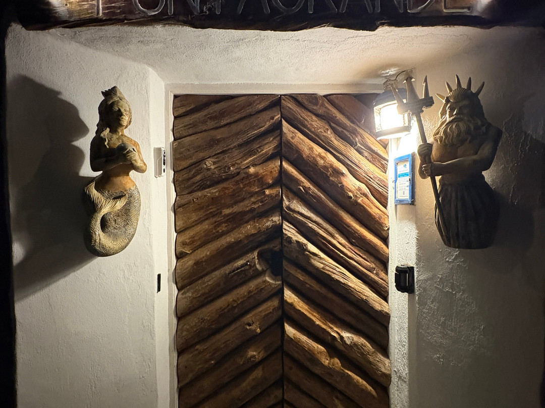 蓬塔格兰德酒店主图