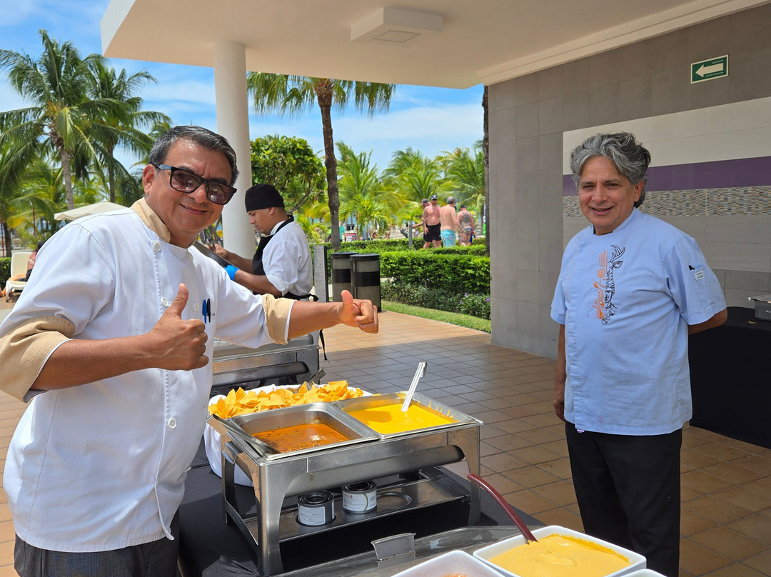 布兰卡海滩悦宜湾酒店主图